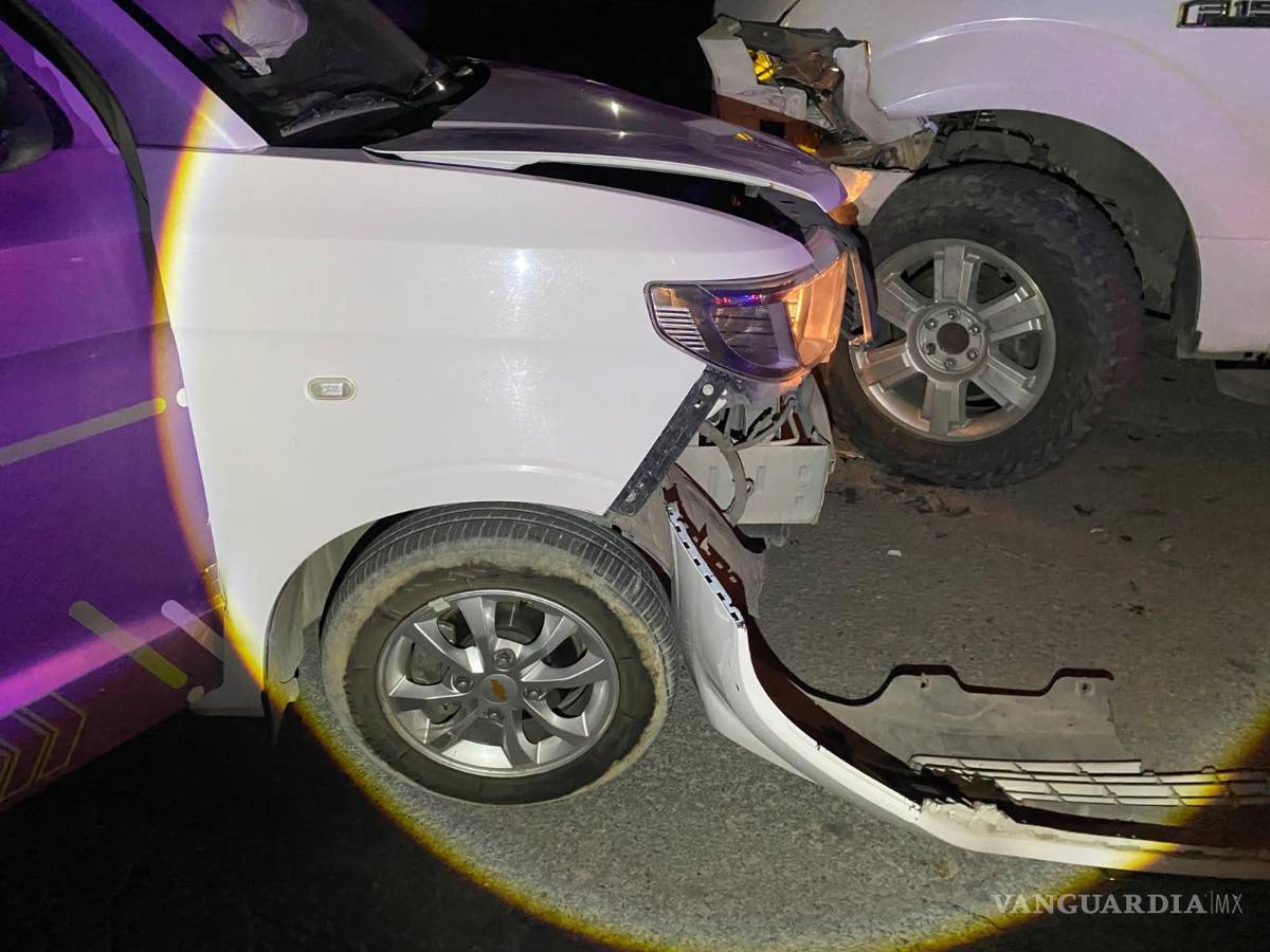$!Presuntamente ebrio, conductor se duerme al volante y provoca fuerte choque en bulevar Morelos