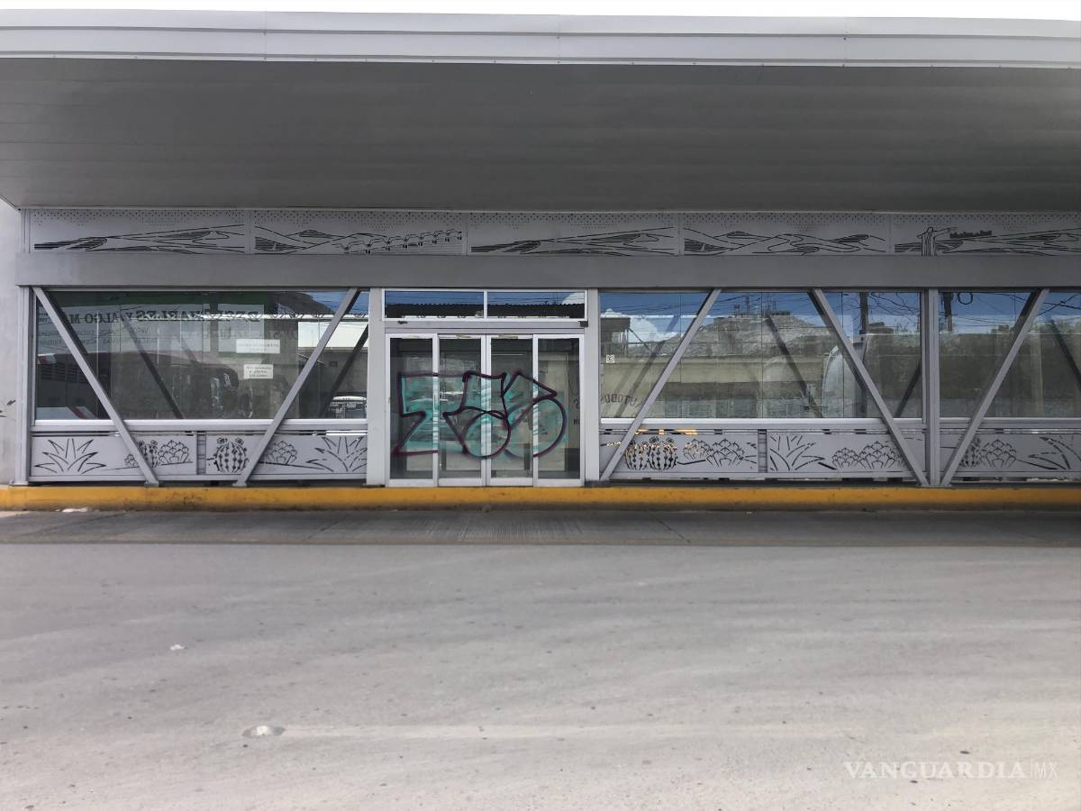 $!Uno de los temas pendientes en Coahuila es el de transporte y movilidad. En Torreón no se concluyó el Metrobús Laguna y la imagen muestra el abandono de este proyecto.