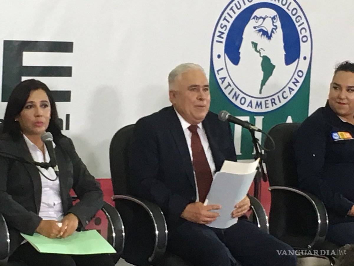 $!Piden matrimonio a candidata en arranque de campaña en Hidalgo