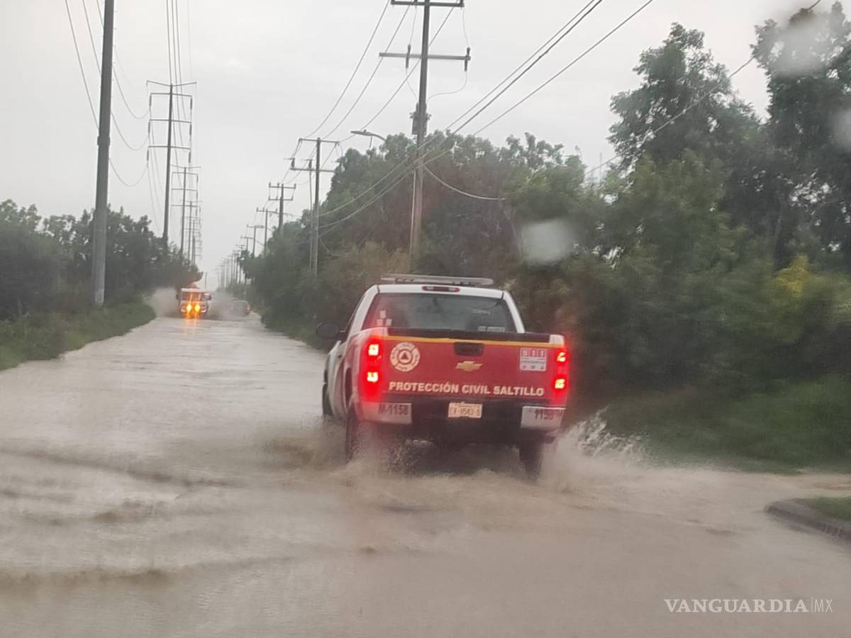 $!Unidades de emergencia acudieron a reportes en colonias como Saltillo 2000 y Misión Cerritos, donde se brindó apoyo inmediato.