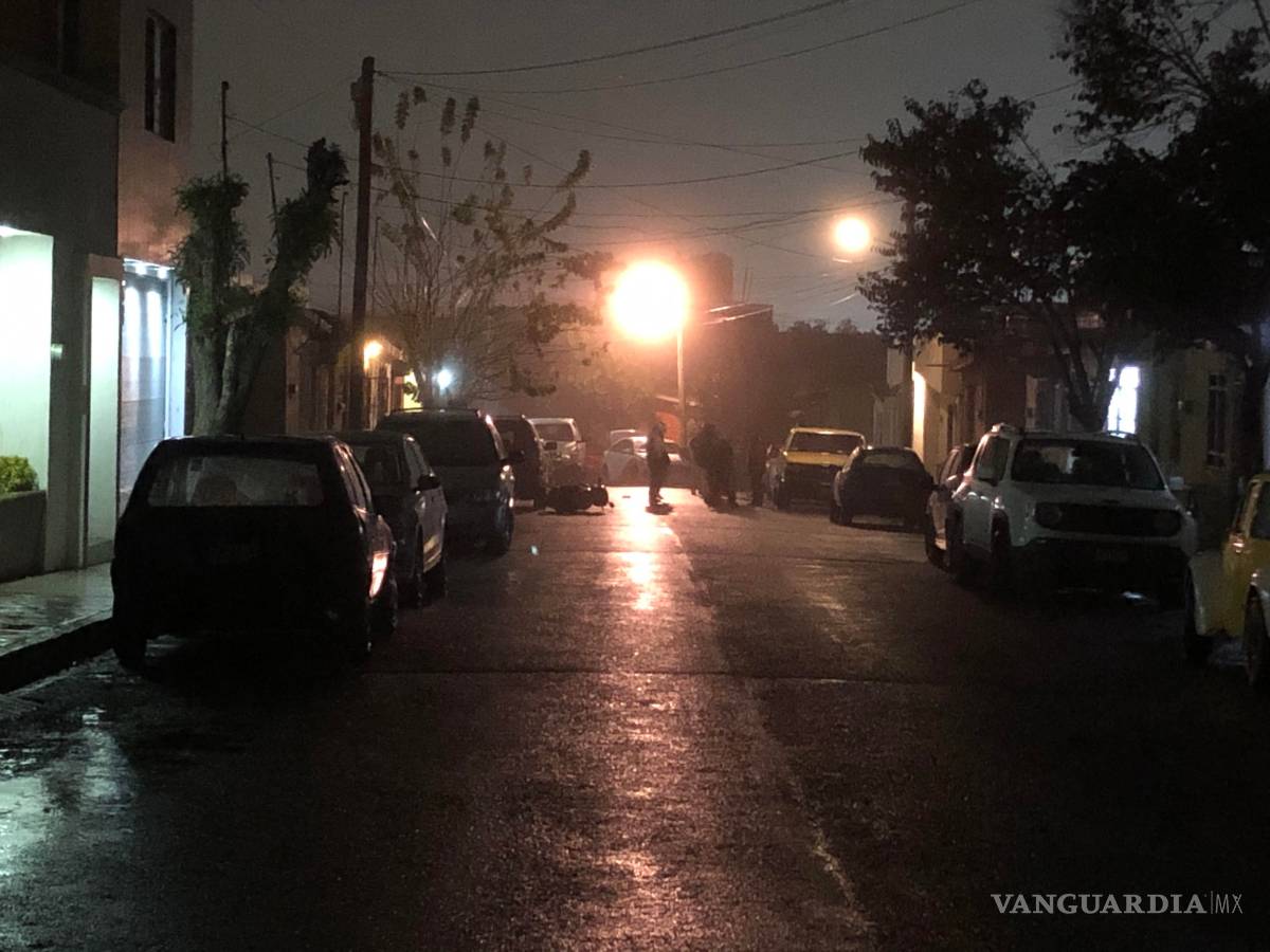 $!Hombre recibe tres impactos de bala en Satélite Sur, Saltillo