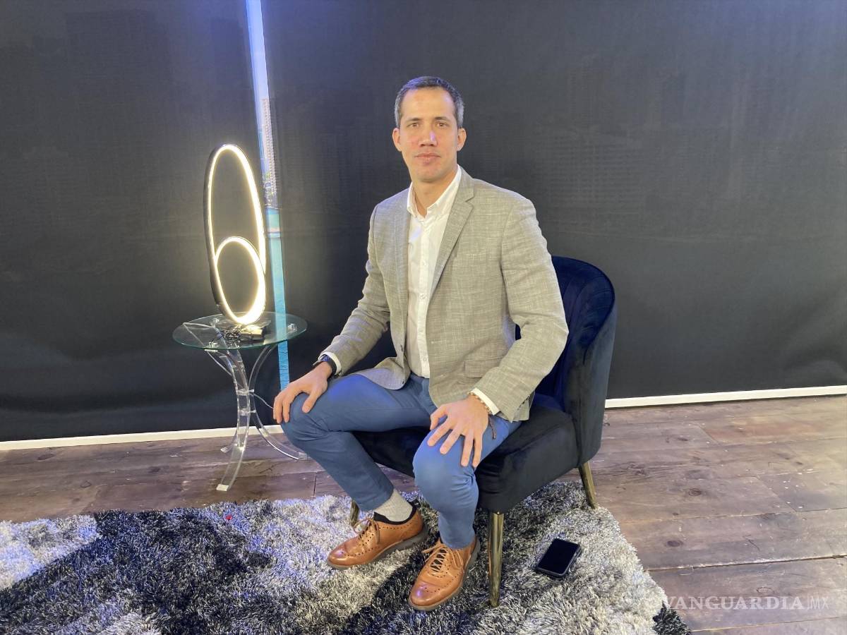 $!El líder opositor venezolano en el exilio Juan Guaidó dio una entrevista a la agencia EFE | Foto: EFE