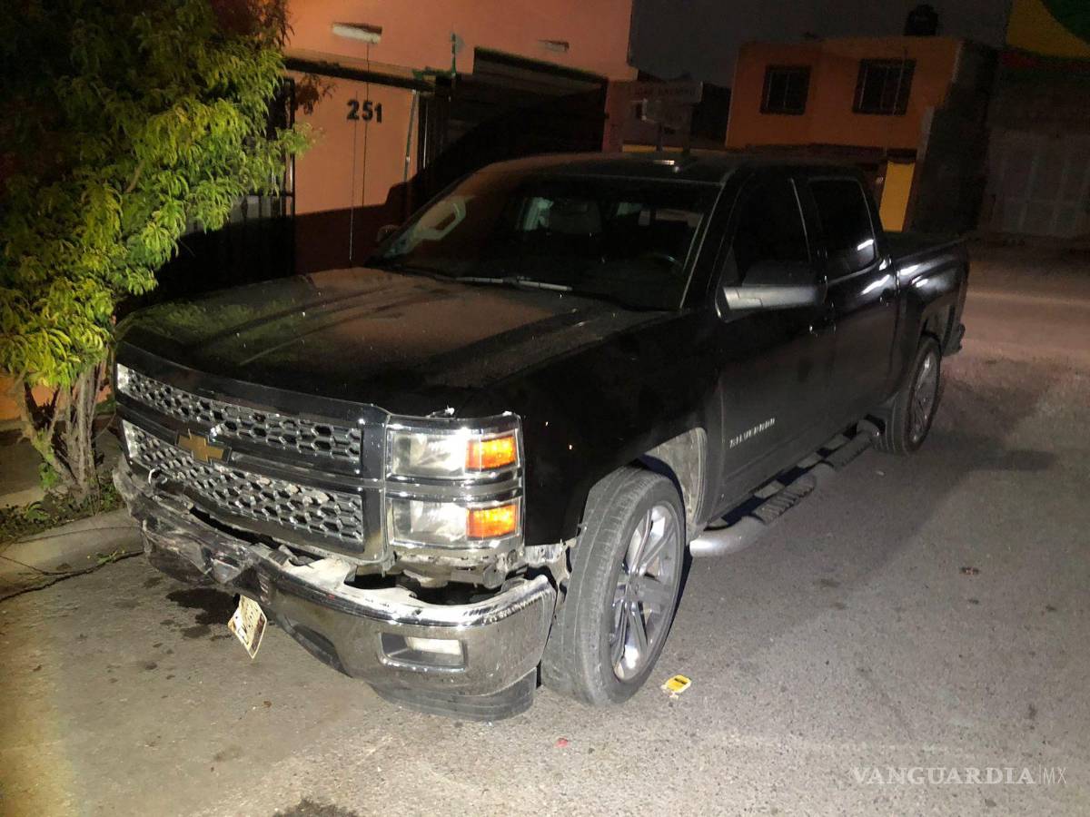 $!La camioneta presentaba solo daños leves.