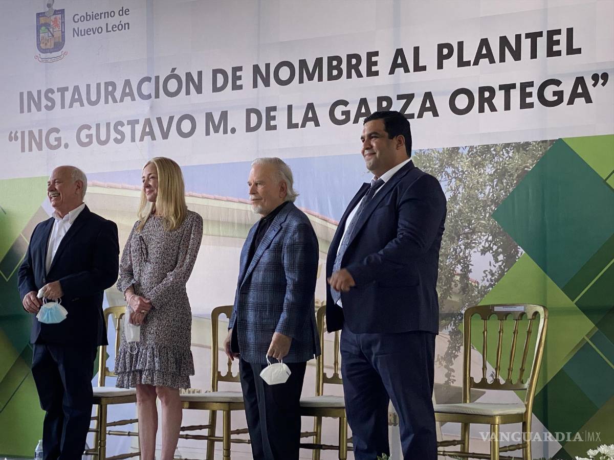 $!En reconocimiento a su filantropía, un plan del CONALEP lleva el nombre de Gustavo M. de la Garza Ortega.