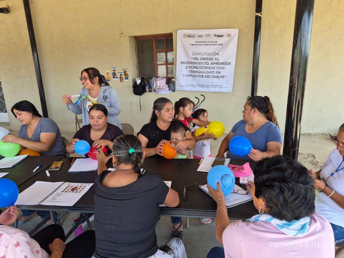 $!El taller promovió herramientas de inteligencia emocional y comunicación asertiva para mejorar la convivencia comunitaria en Coahuila.
