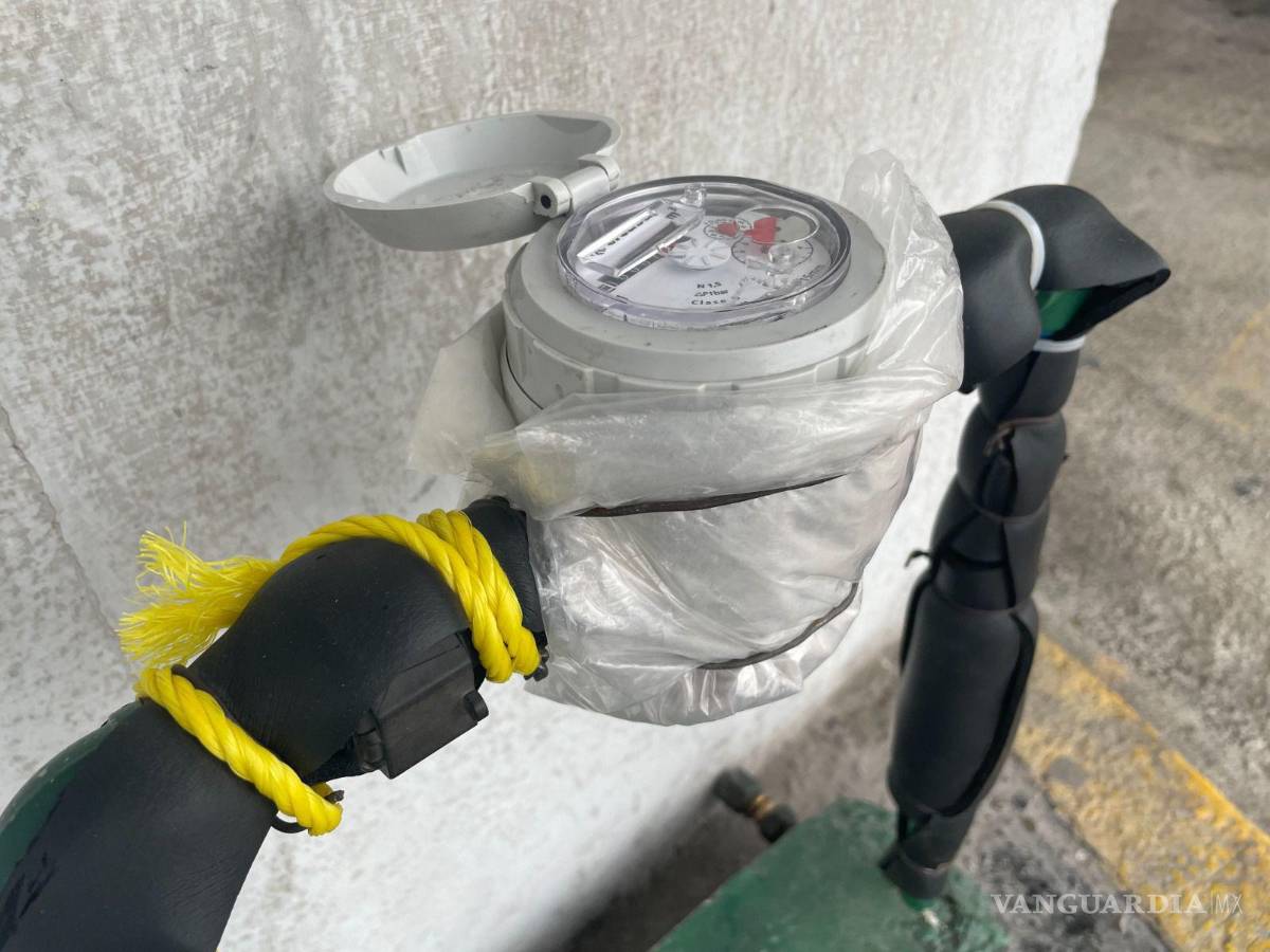 $!El SIMAS Monclova-Frontera informó que, tras el descenso de temperaturas por el Frente Frío número 30, no se han registrado daños en medidores de agua ni en la red domiciliaria exterior.