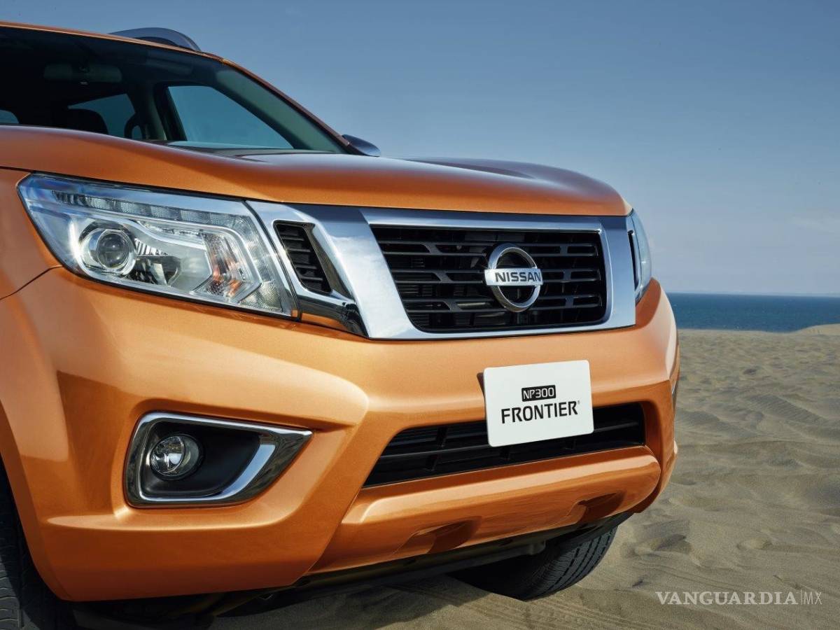 $!Nissan NP300 Frontier estrena versión Platinum LE