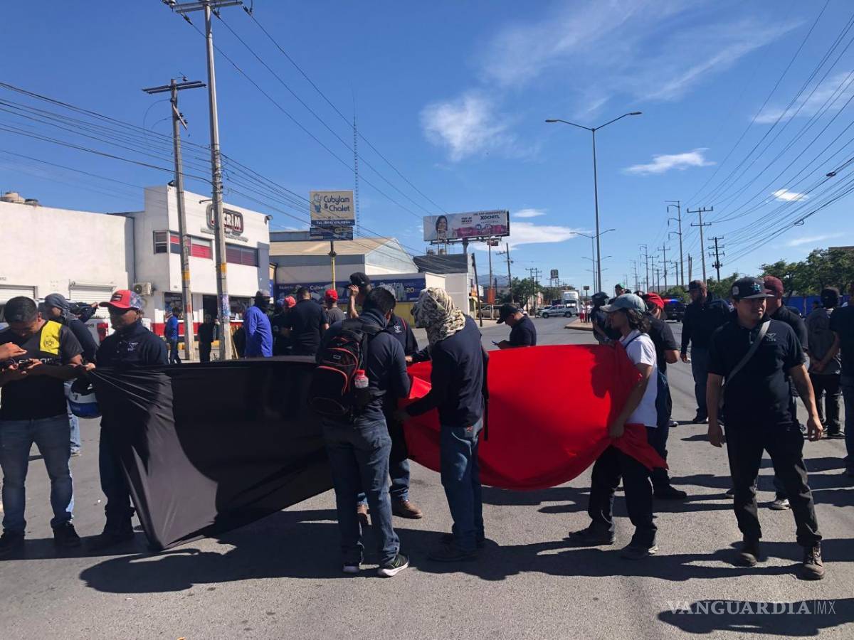 $!El pasado jueves, trabajadores de Tupy bloquearon Isidro López Zertuche.
