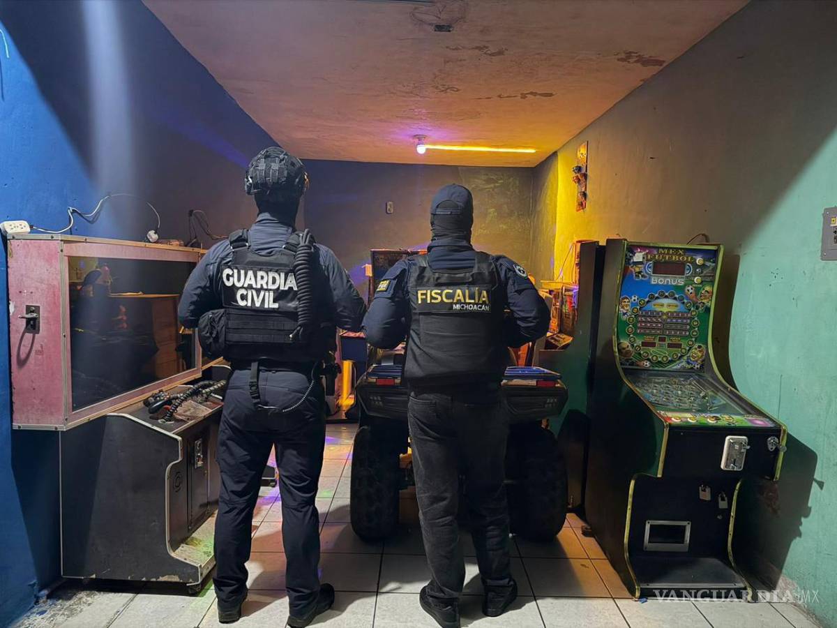 $!Aseguran 98 máquinas tragamonedas en cateos en Lázaro Cárdenas, Michoacán; investigan posible vínculo con delitos