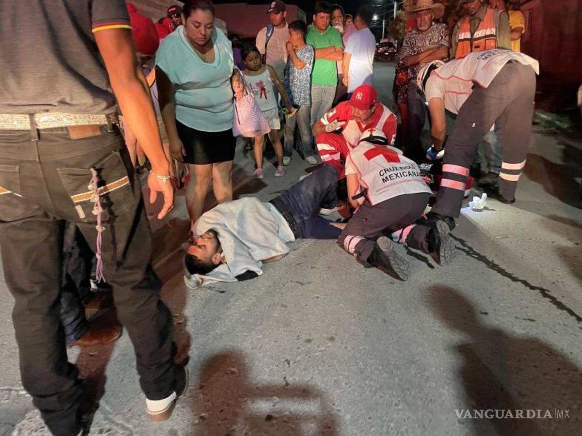 $!Su acompañante, Franco Faustino, de 15 años de edad, presentó lesión en cadera, y por sus propios medios fue llevado a las instalaciones de la Cruz Roja para descartar una fractura.