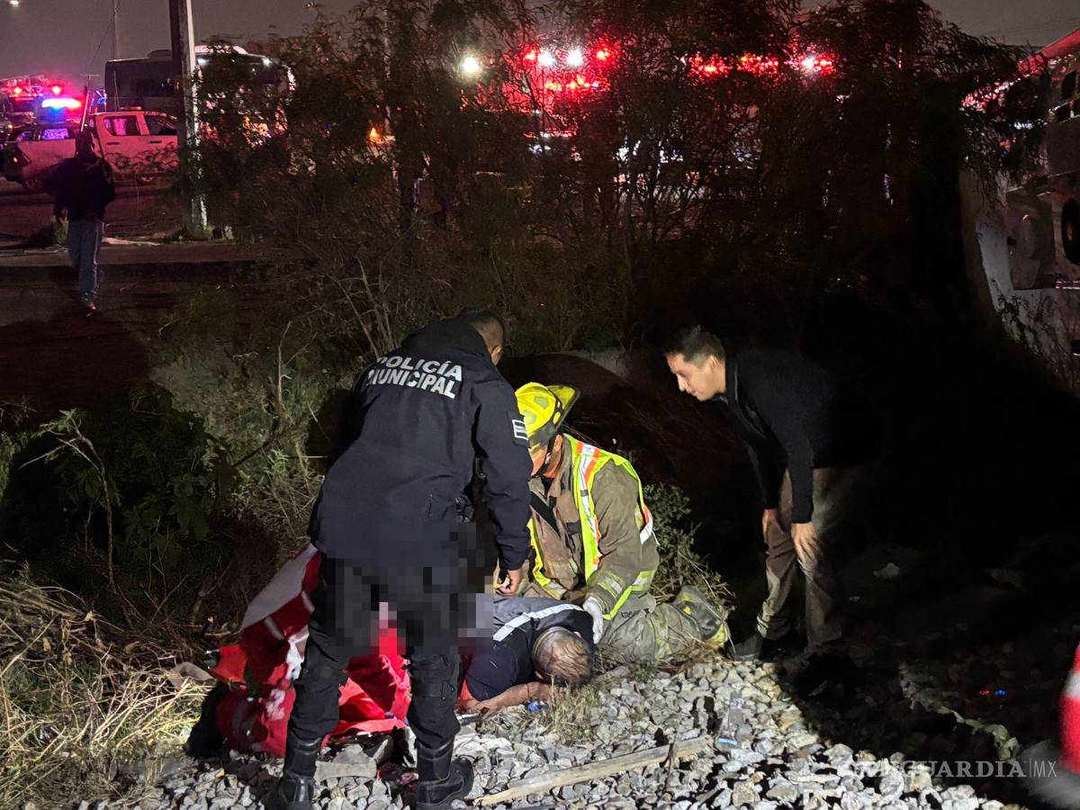 $!Los lesionados, trasladados a un hospital particular, incluyen al menos ocho personas en estado delicado, quienes reciben atención especializada para estabilizar su condición.