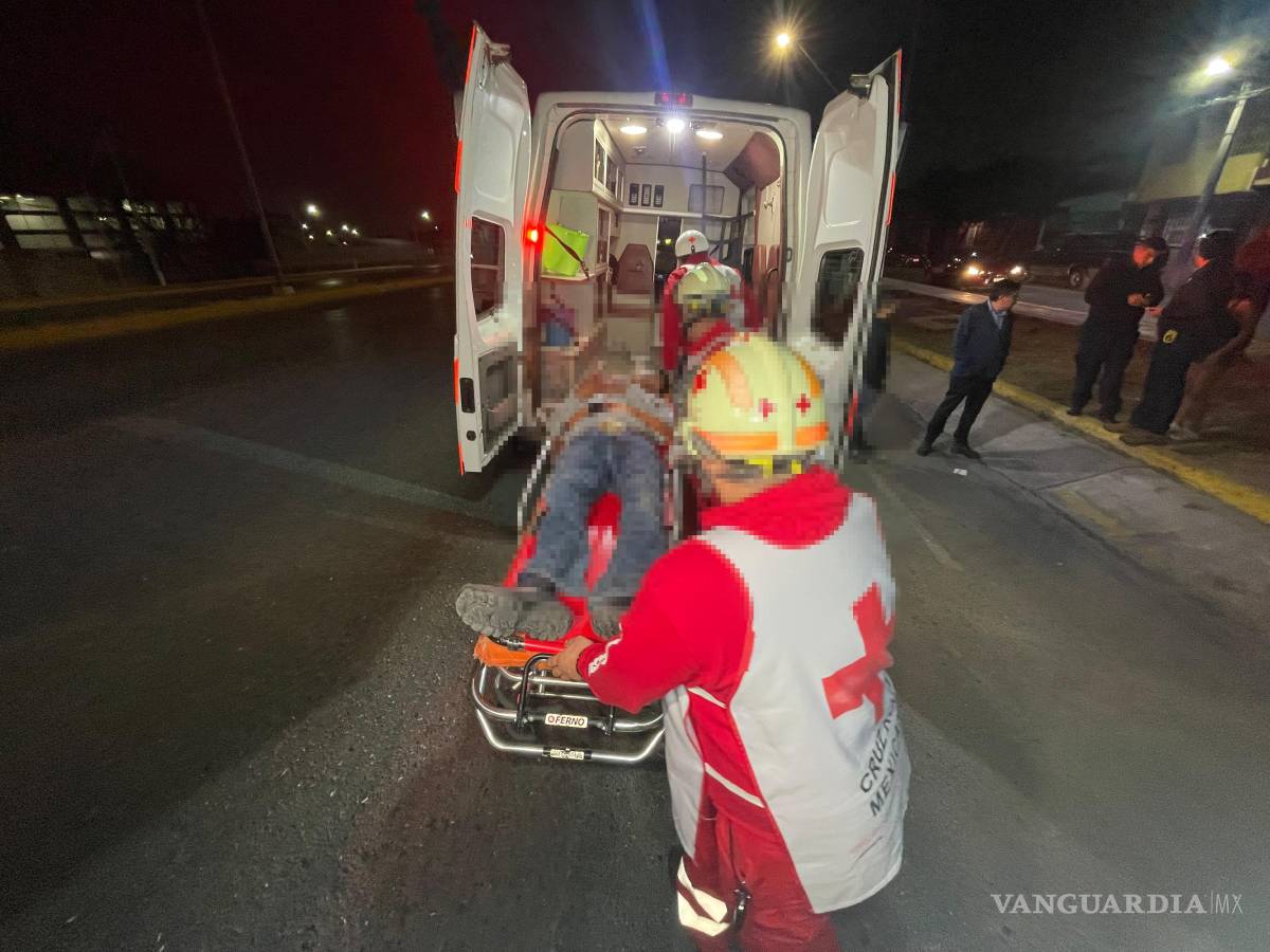 $!El afectado fue trasladado a la Clínica 2 del IMSS, donde su estado de salud fue reportado como estable.