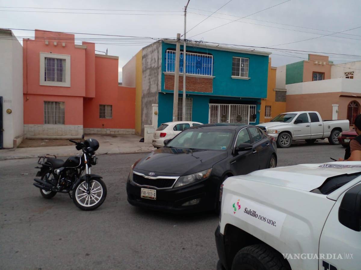$!Una patrulla de tránsito municipal tomó conocimiento del percance.