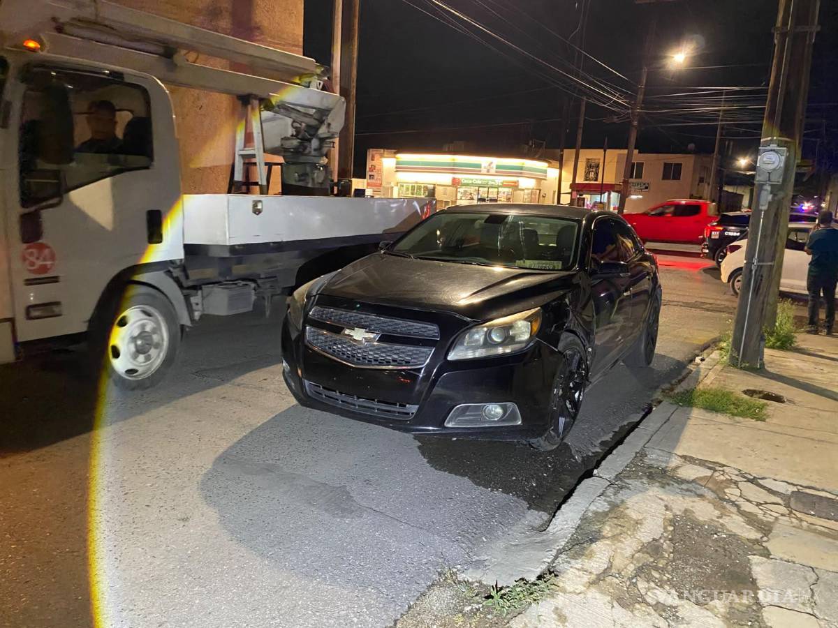$!El conductor del Chevrolet Malibú fue señalado como presunto responsable del accidente.