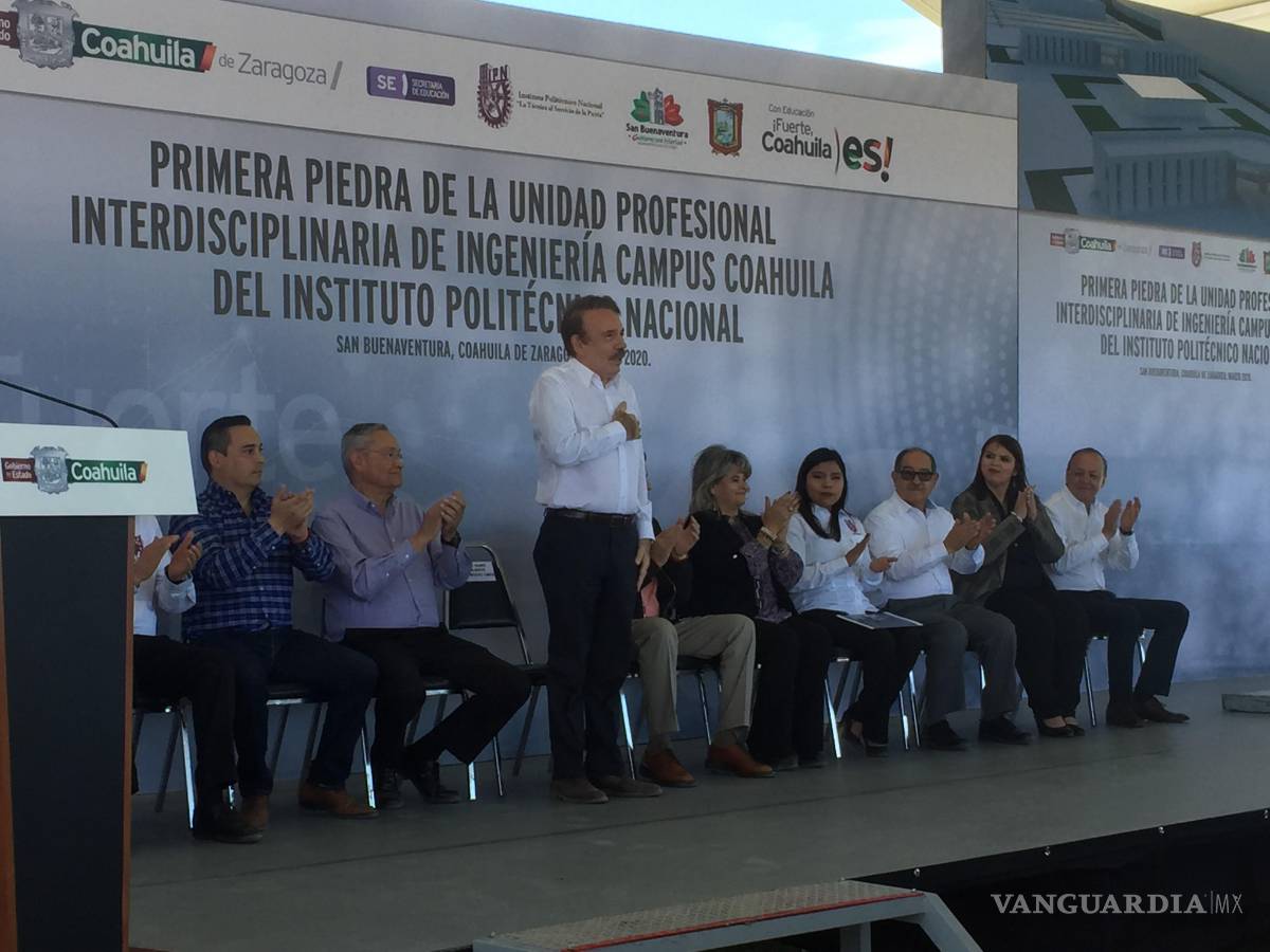 $!Colocan primera piedra de Instituto Politécnico Nacional en San Buenaventura, Coahuila