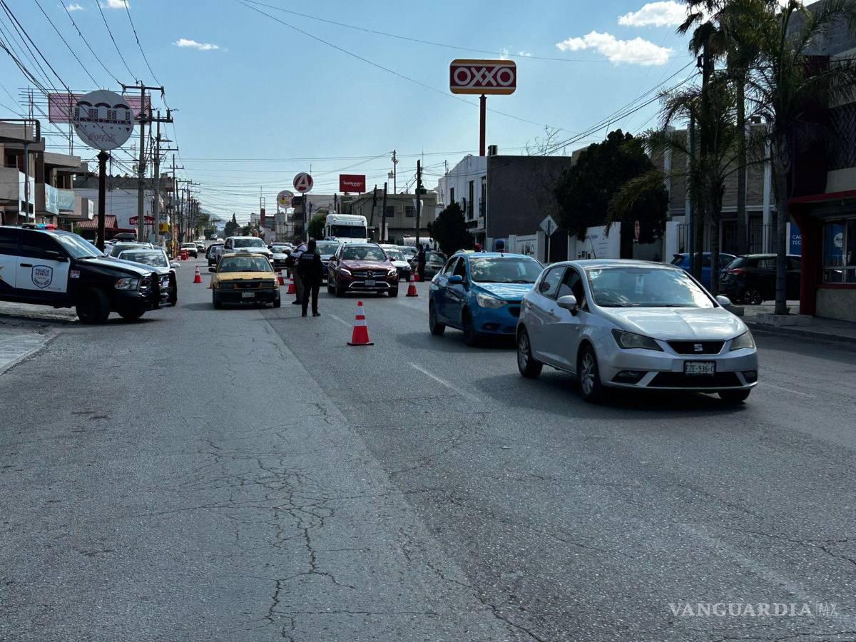 $!Los automovilistas recibían la advertencia de que el vehículo les sería confiscado, no de pagar sus placas nuevas.