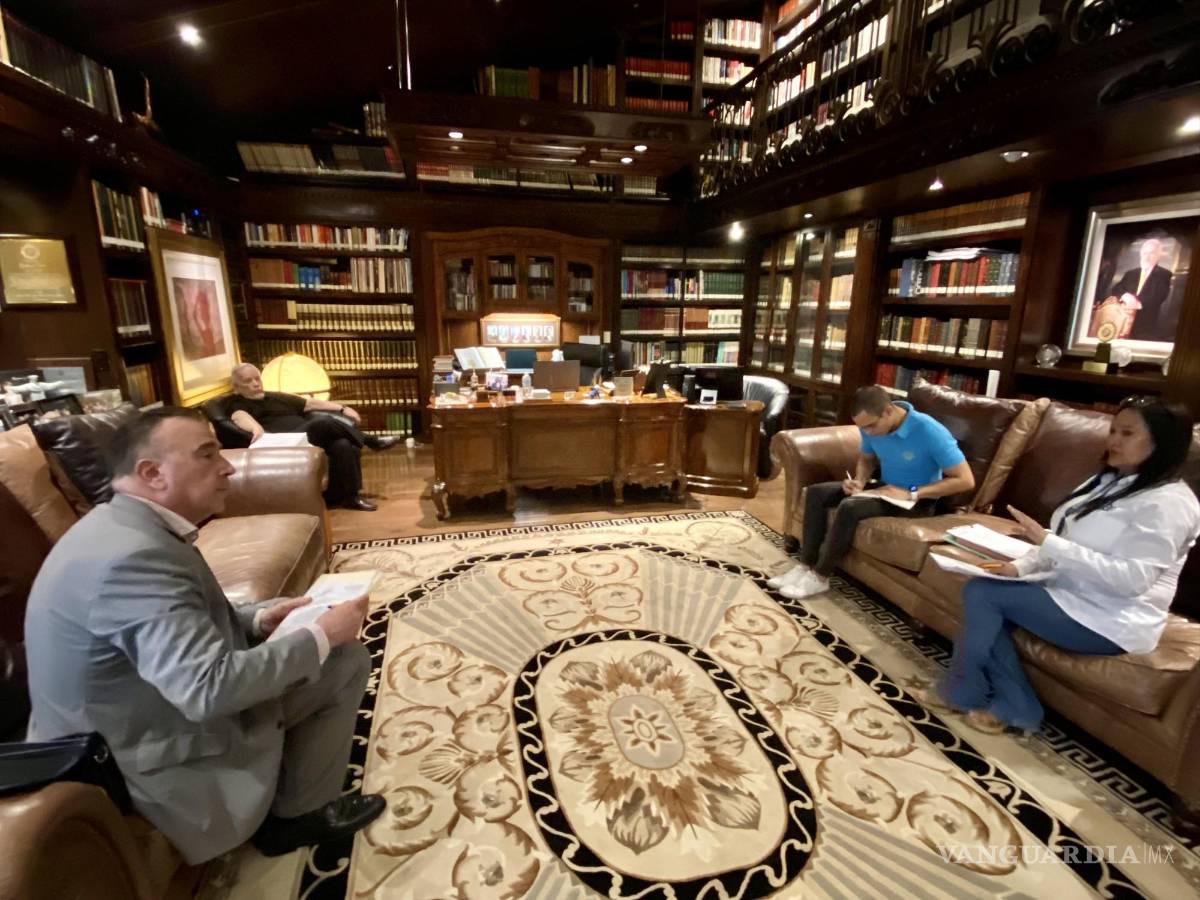 $!Fela Mendoza (derecha), adscrita a la 3a Visitaduría General de la CNDH NL.