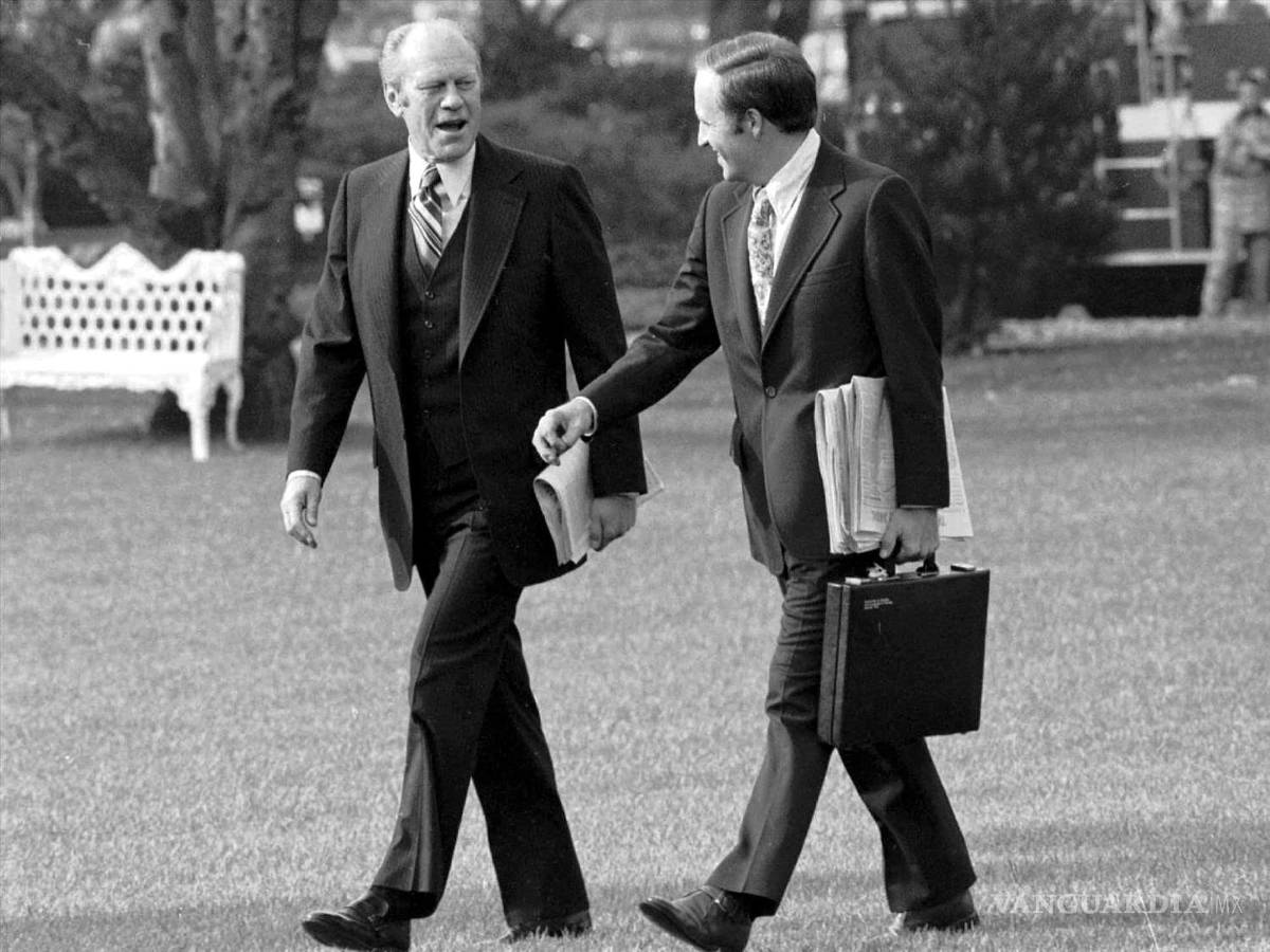 $!El presidente Gerald Ford y el jefe de gabinete de la Casa Blanca, Dick Cheney, Washington, DC, 7 de noviembre de 1975.