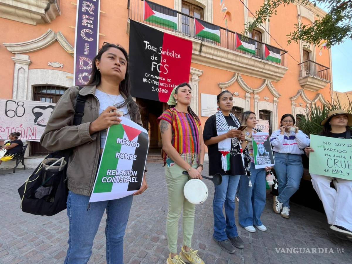 $!La manifestación fue dirigida a toda la población de Saltillo para comunicar la urgencia de exigirle al mundo un alto al genocidio palestino.