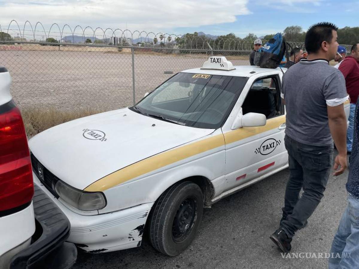 $!El auto Nissan Tsuru, de Taxi Seguridad con el número de matrícula 392-DAH, no tiene reporte de robo.