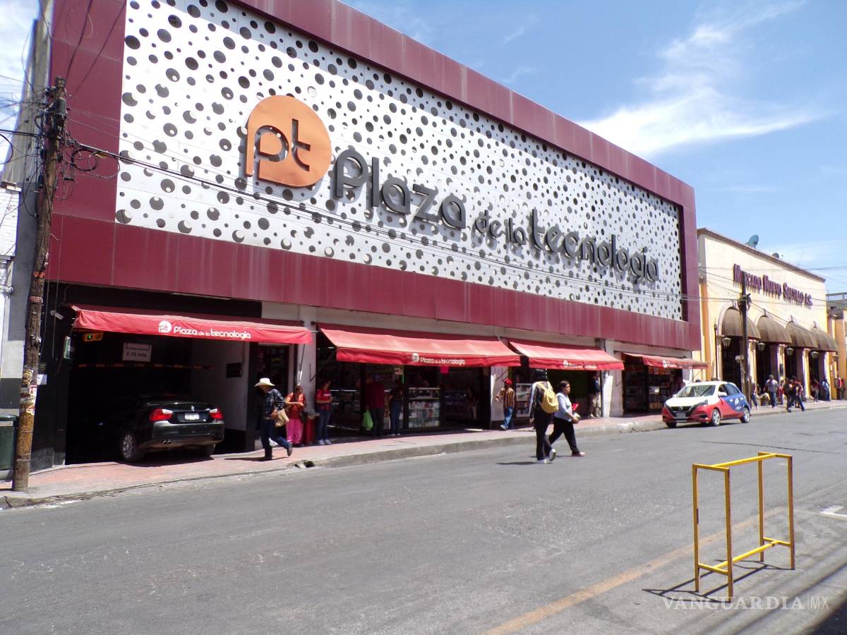 $!Pocos conocen que desde el año 2018 existe una Ley de Cardioprotección que obliga a ciertos inmuebles y eventos públicos a contar con personal capacitado y desfibriladores. La Plaza de la Tecnología no cuenta con el equipo necesario.