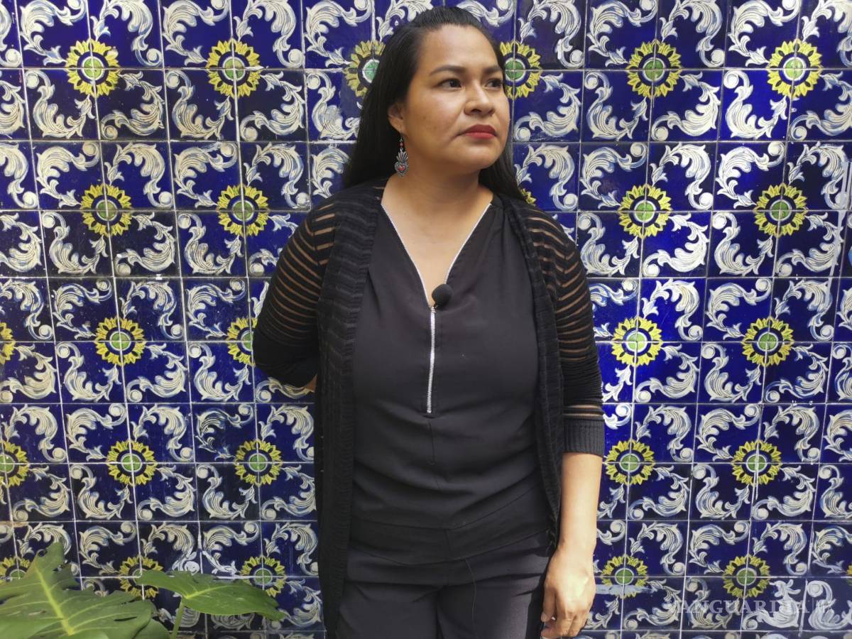 $!Claudia Hernández durante una protesta contra la construcción de un nuevo aeropuerto para la Ciudad de México en Atenco en 2006, ella y otras 21 mujeres fueron abusadas y violadas por la policía. AP Foto/Abril Mulato