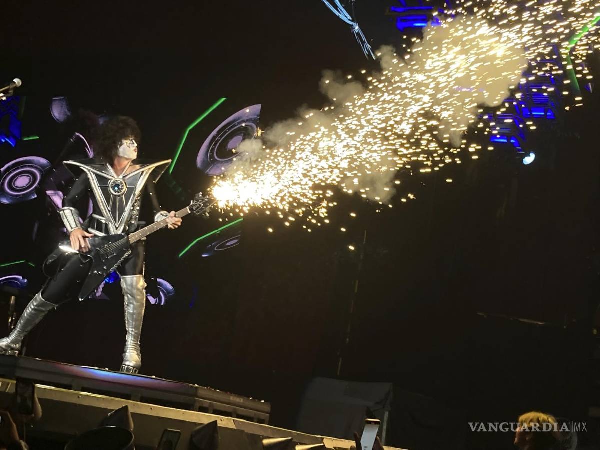 $!Tommy Thayer de KISS se presenta en el casino Hard Rock en Atlantic City, Nueva Jersey, el 21 de agosto de 2021 como parte de su gira End Of The Road.