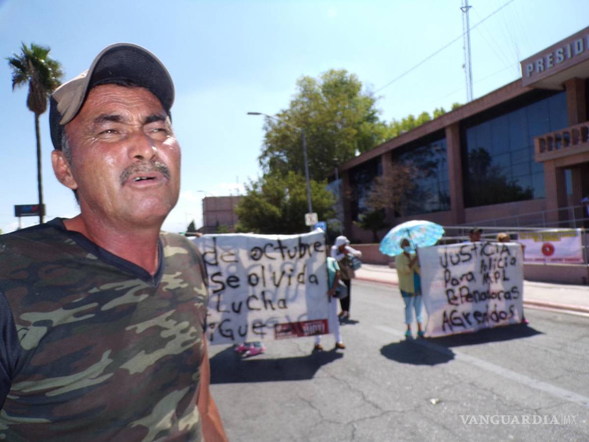 $!El conflicto entre grupos llevó inclusive a los inconformes a ampararse para que se les restituya su derecho a trabajar en el relleno sanitario, pero a pesar de ello no lo han concretado.