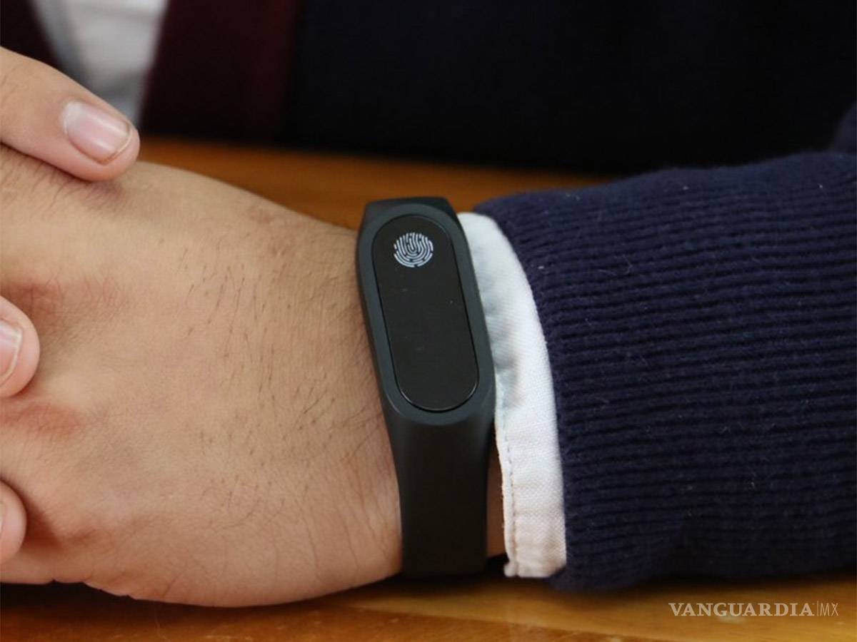 $!Alumnos de IPN crean pulsera para monitorear salud de abuelitos