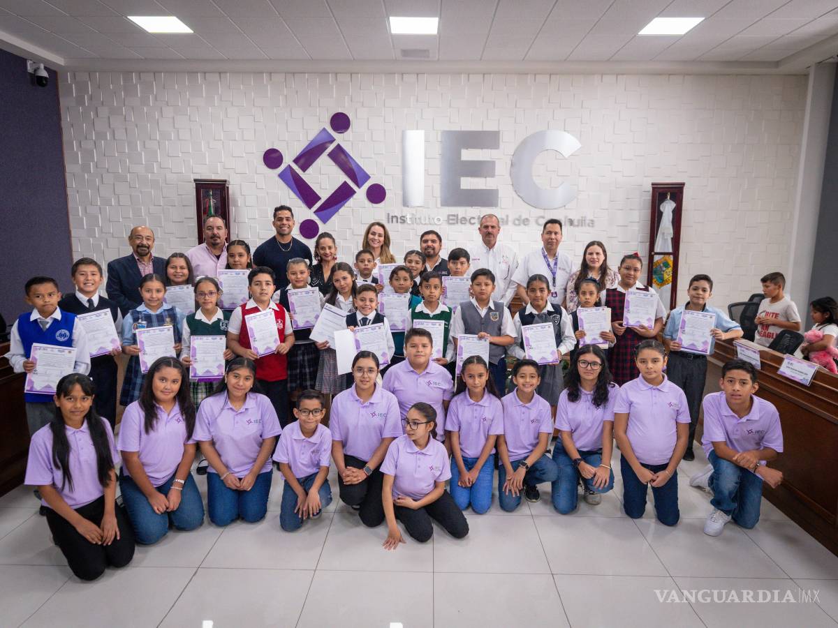 $!Las niñas y niños integrantes del Cabildo Infantil 2025 presentaron sus propuestas ante el alumnado de la Secundaria General No. 16 Ejército Mexicano.