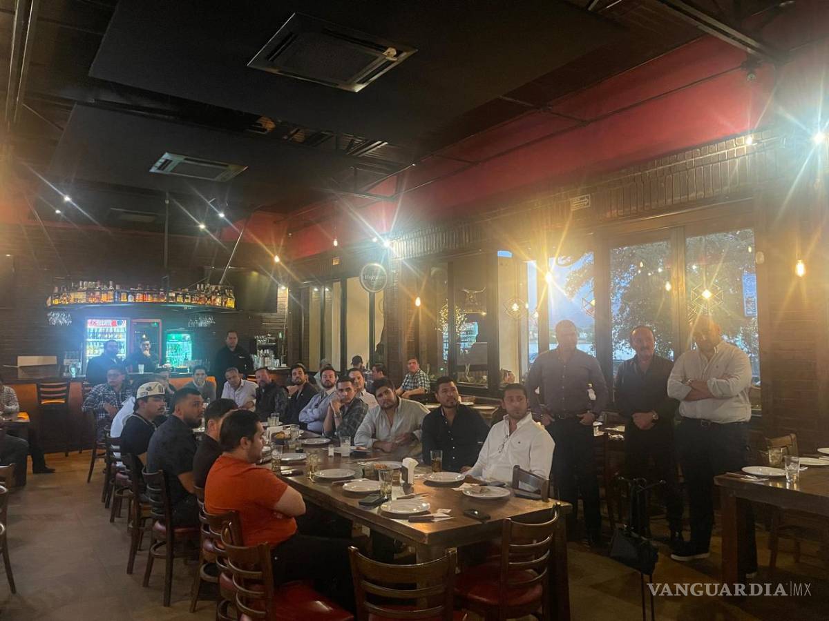 $!Durante el encuentro, el aspirante a la presidencia de CANACAR llamó a la unidad del gremio y a trabajar de la mano con las autoridades para mejorar la seguridad en carreteras.