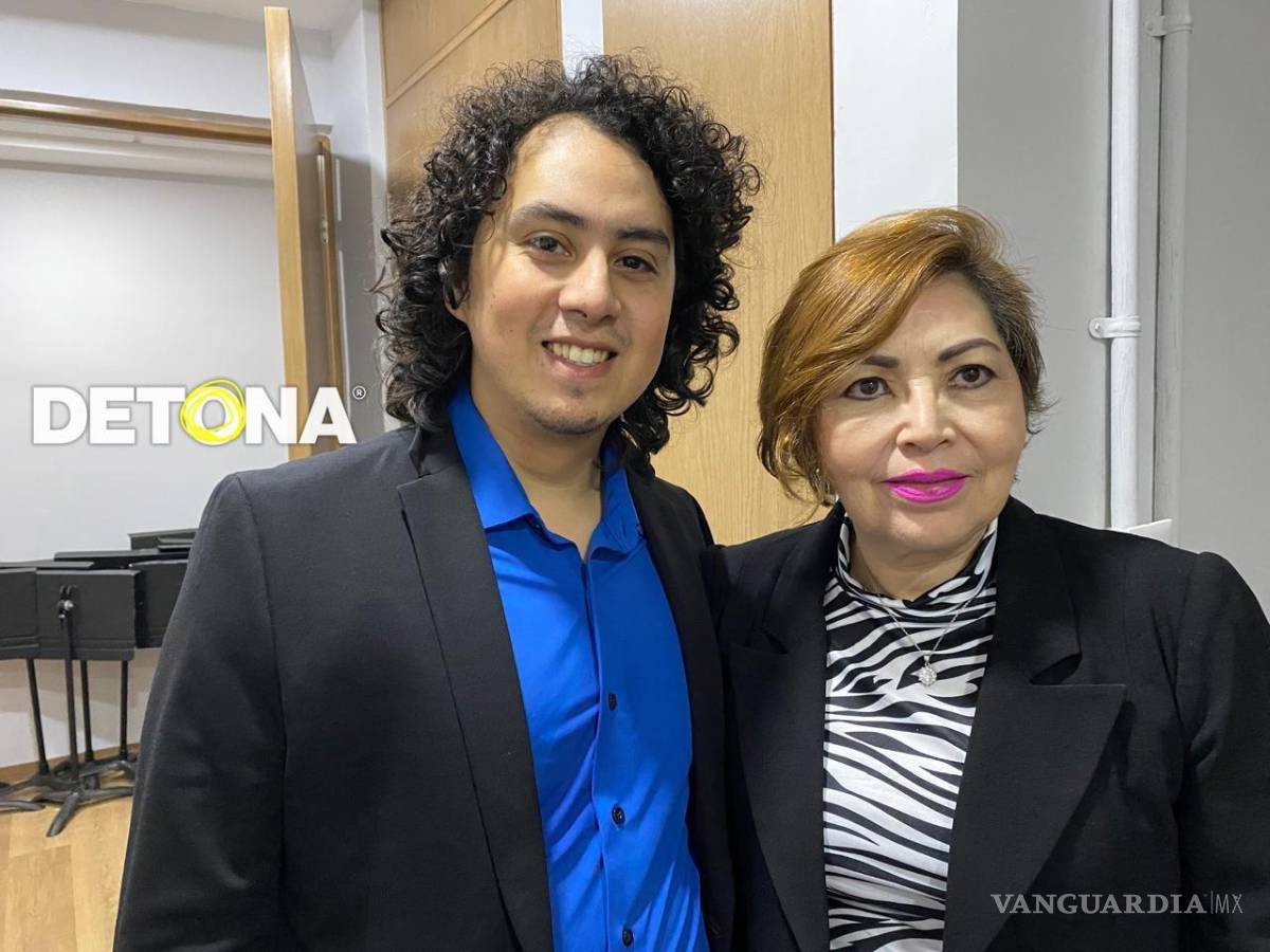 $!Emiliano, con su orgullosa mamá.