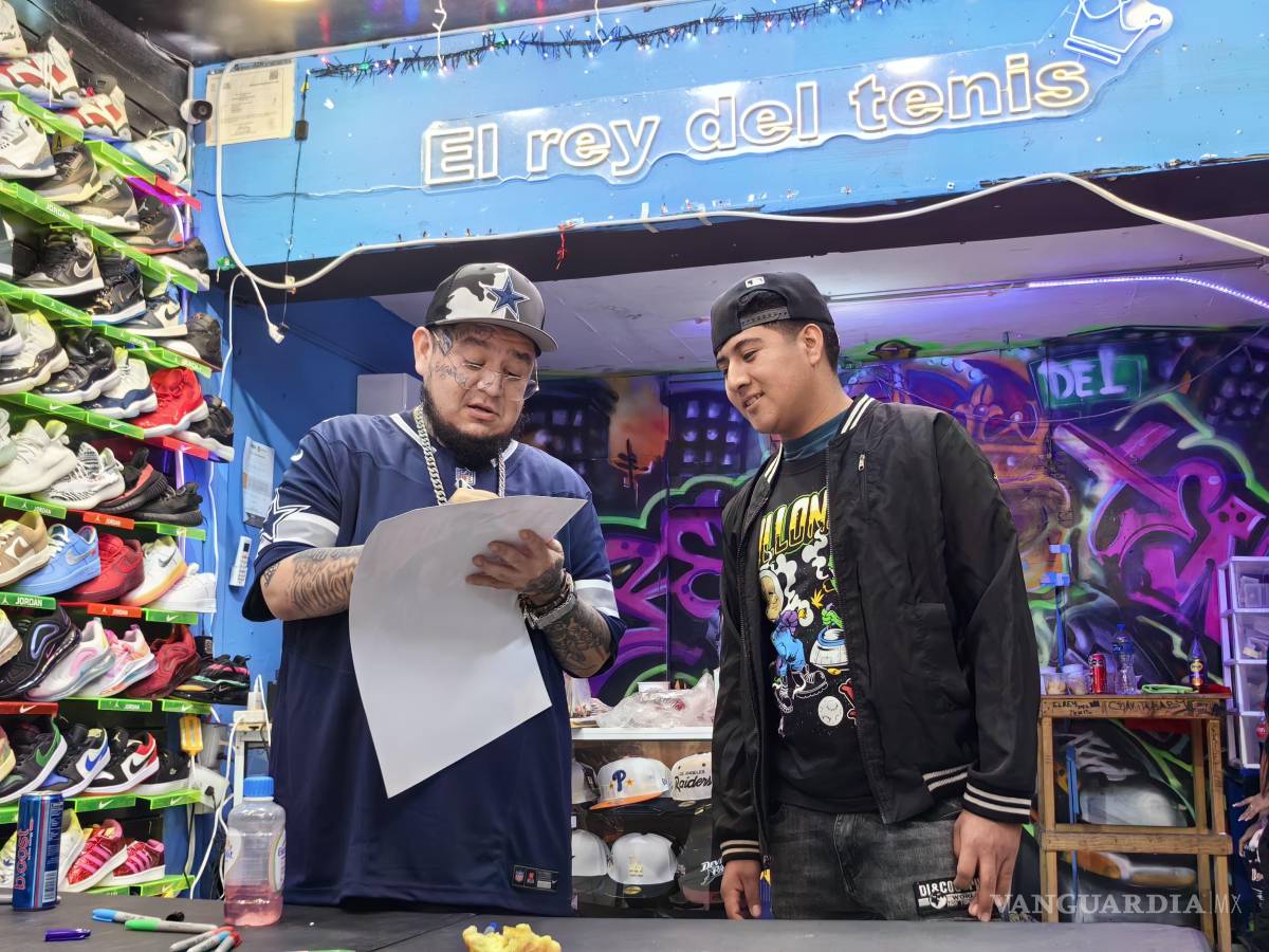 $!El rapero fue buscado por el público joven.