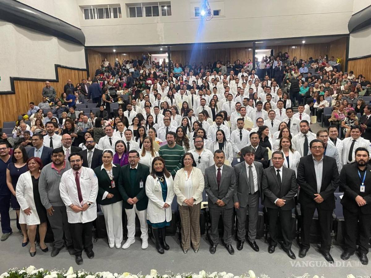 $!El IMSS Coahuila reafirmó su compromiso con la formación de médicos especialistas, contribuyendo al fortalecimiento del sistema de salud en el estado.