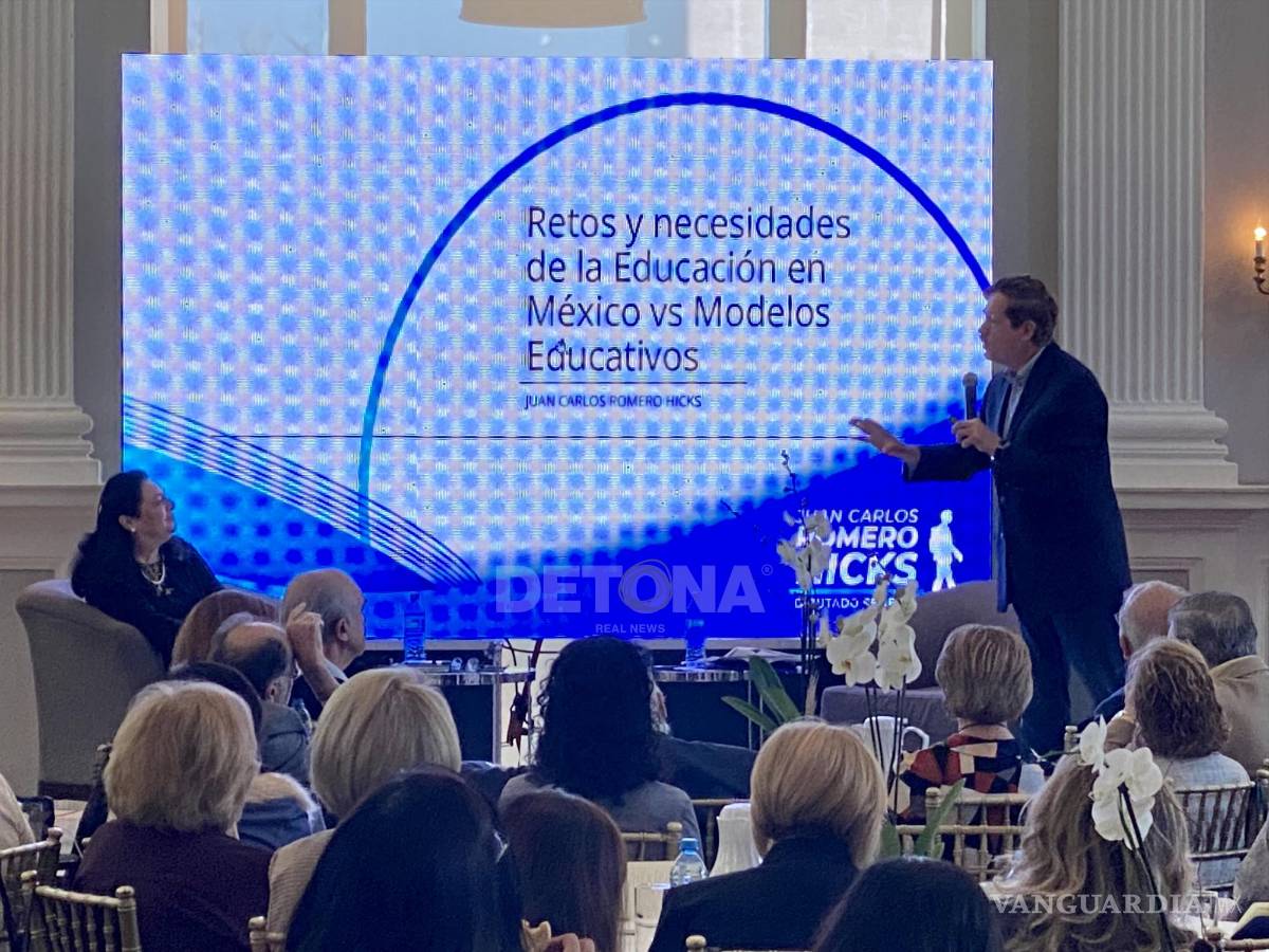 $!Romero Hicks, durante su presentación.