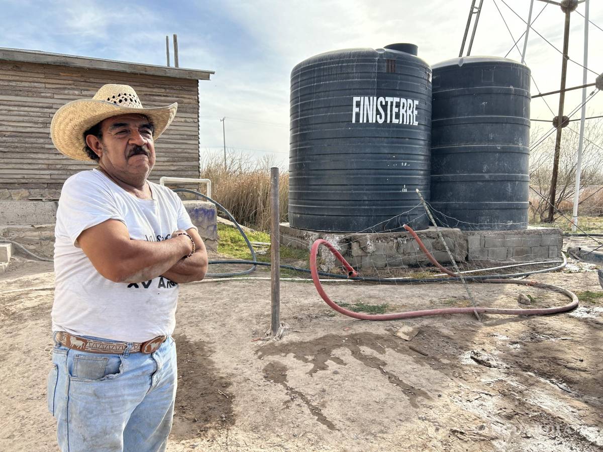 $!La comunidad de Finisterre se abastece de agua que les llega a unos tanques. Aseguran que no la usan para consumo personal.