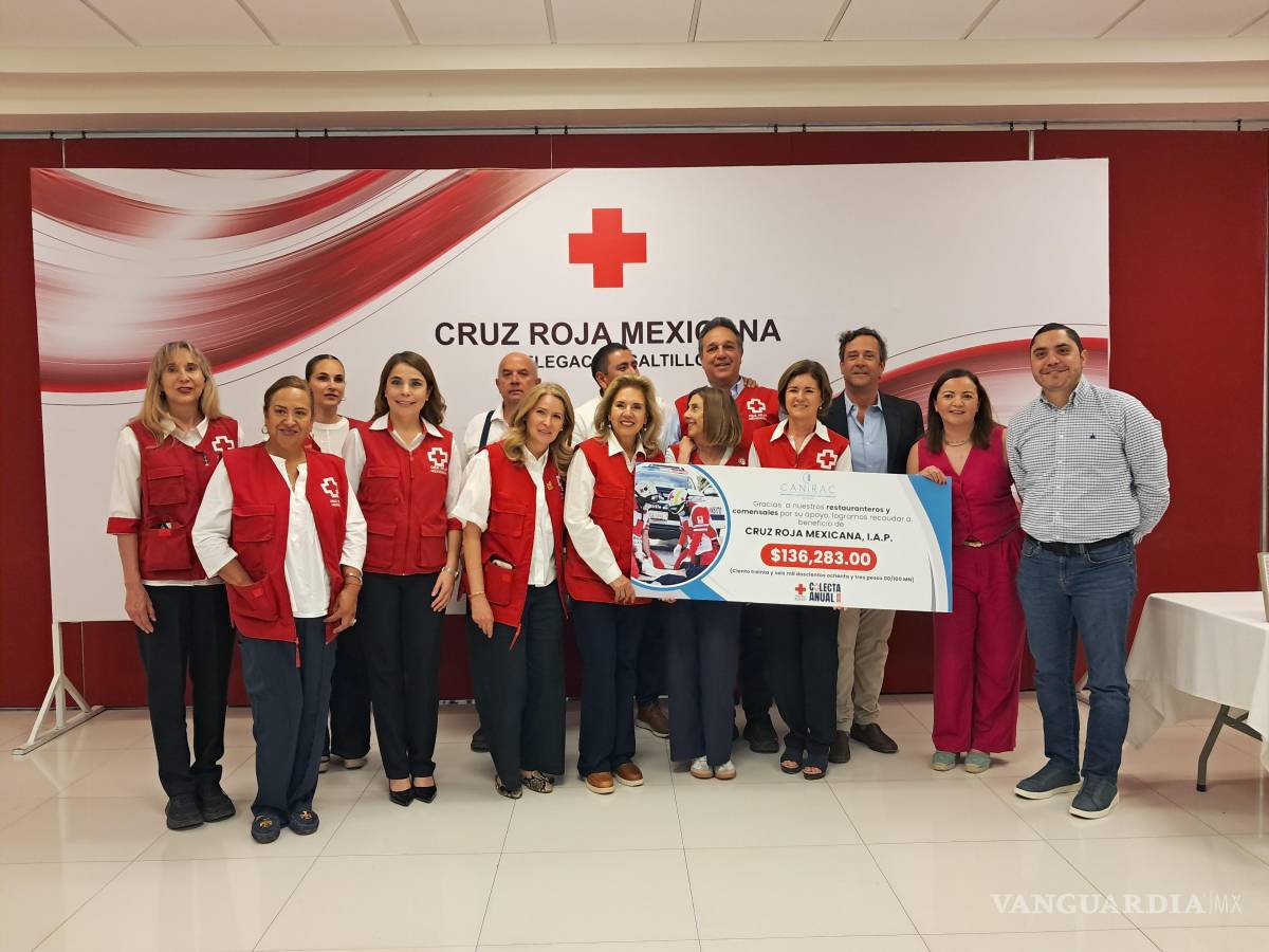 $!Representantes de la Cruz Roja y del sector restaurantero destacaron la transición hacia esquemas de apoyo económico directo en Saltillo.