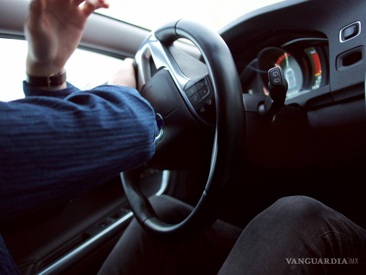 $!¡Mañosos! Así es como los montachoques seleccionan a sus víctimas y causan accidentes (VIDEO)