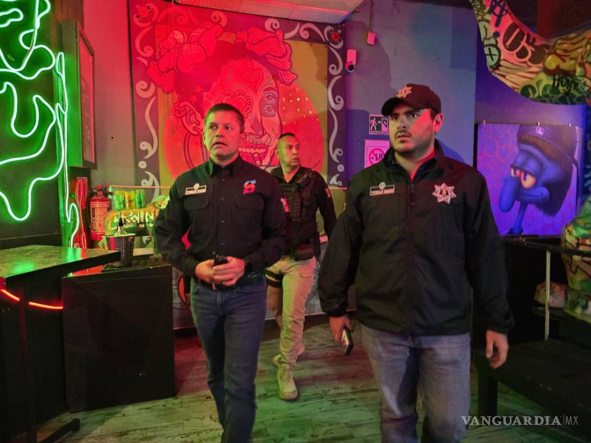 $!Una persona fue detenida en el Bar Sayulita por presunta posesión de marihuana.