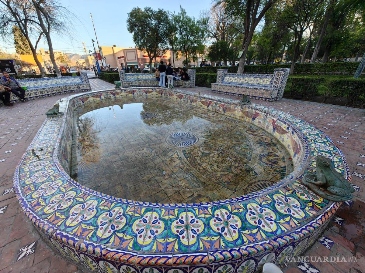 $!La tradicional fuente de la Alameda ha sido vandalizada en últimas fechas.