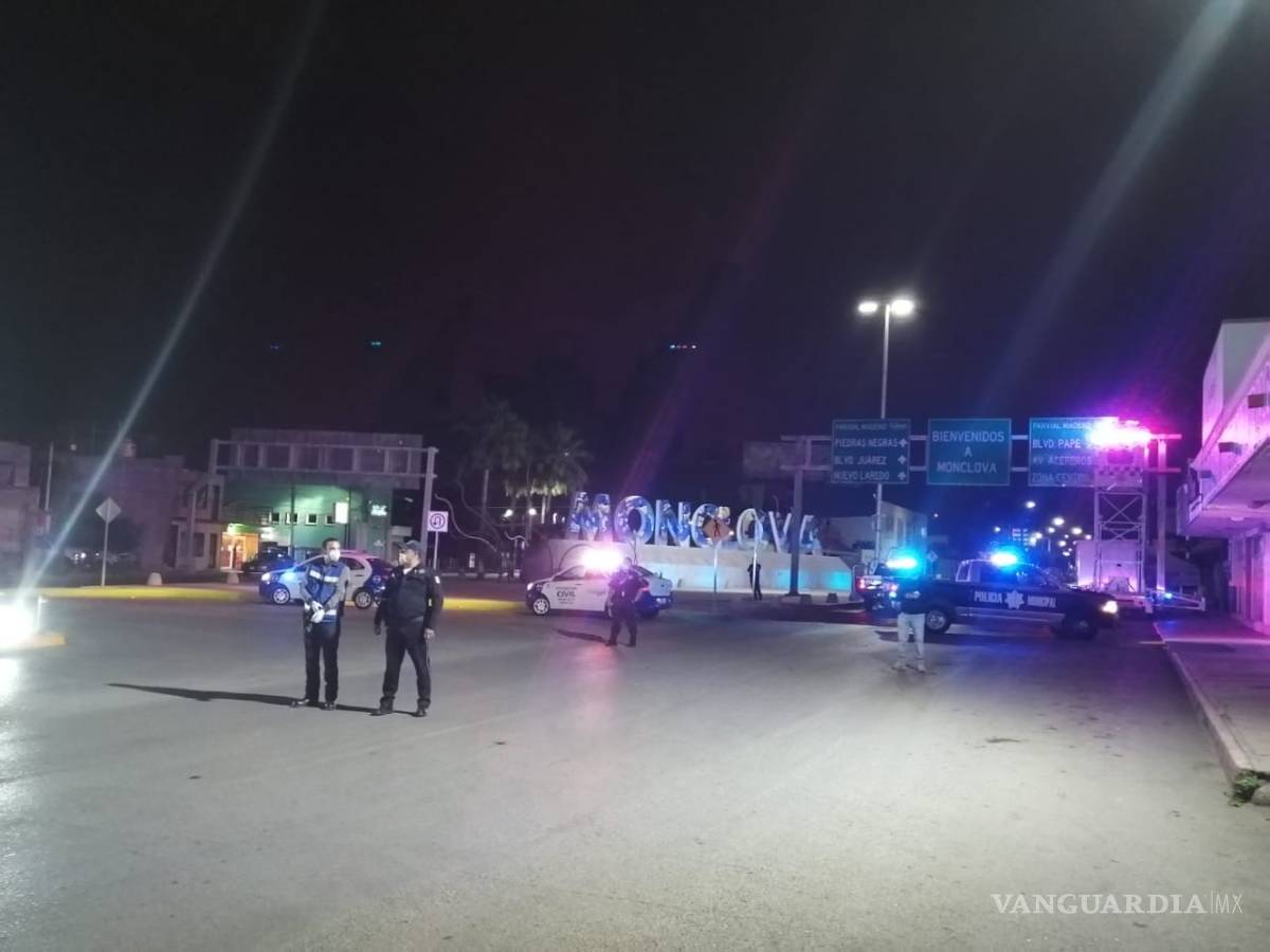 $!Sellan Monclova por casos de COVID-19; fuerzas de seguridad bloquean accesos para evitar propagación