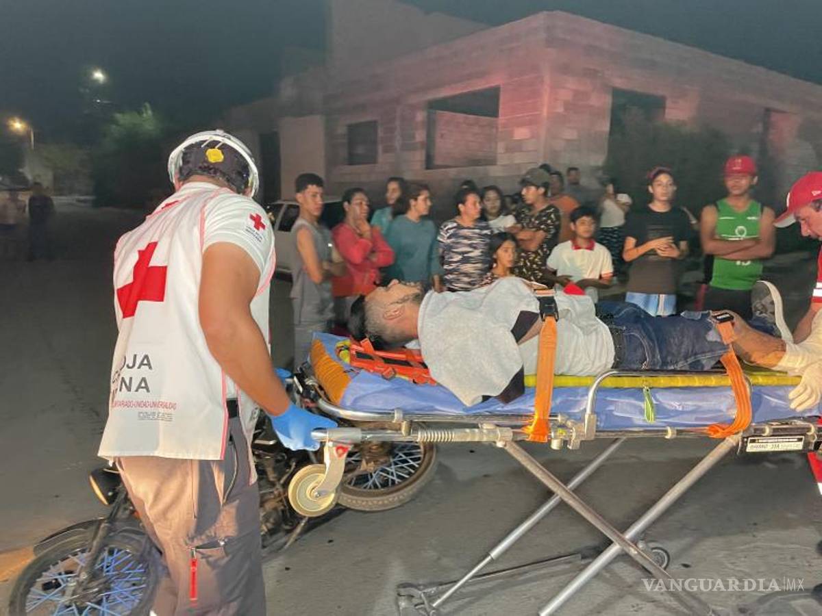 $!Tras el golpe ambos ocupantes salieron proyectados, y el que quedó tendido en el suelo fue Dionisio.