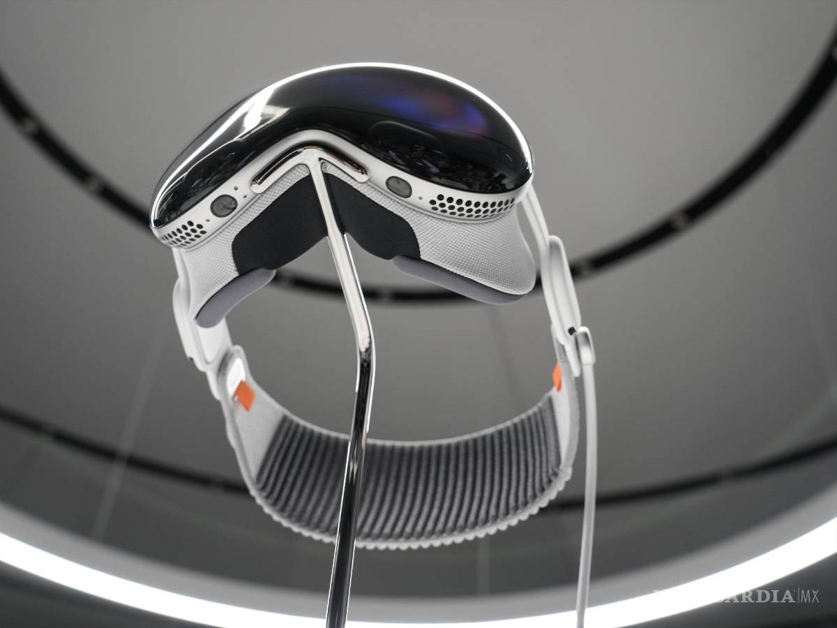 $!El Vision Pro en la sede de Apple en Cupertino, California.