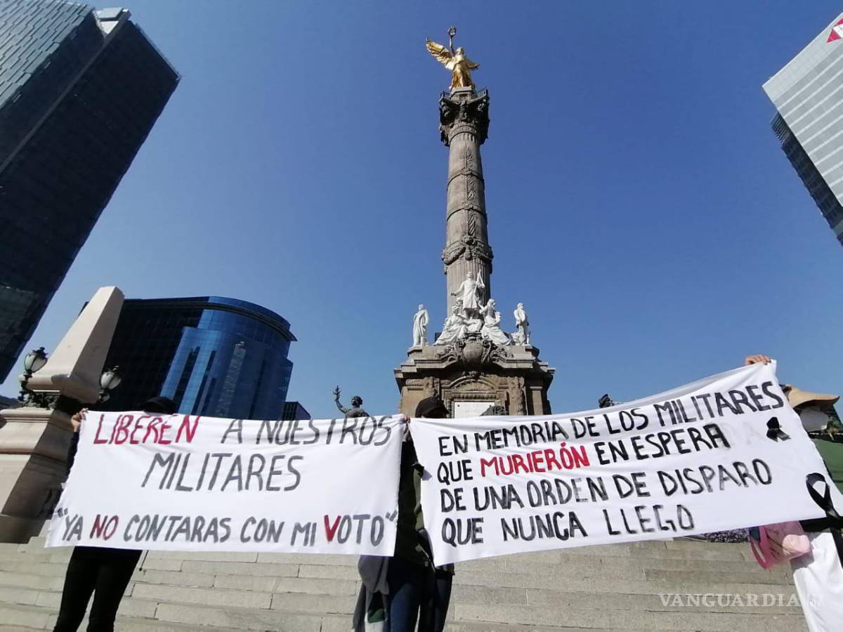 $!‘Cumplían con su deber’, marchan en varios estados en apoyo a soldados acusados de asesinato