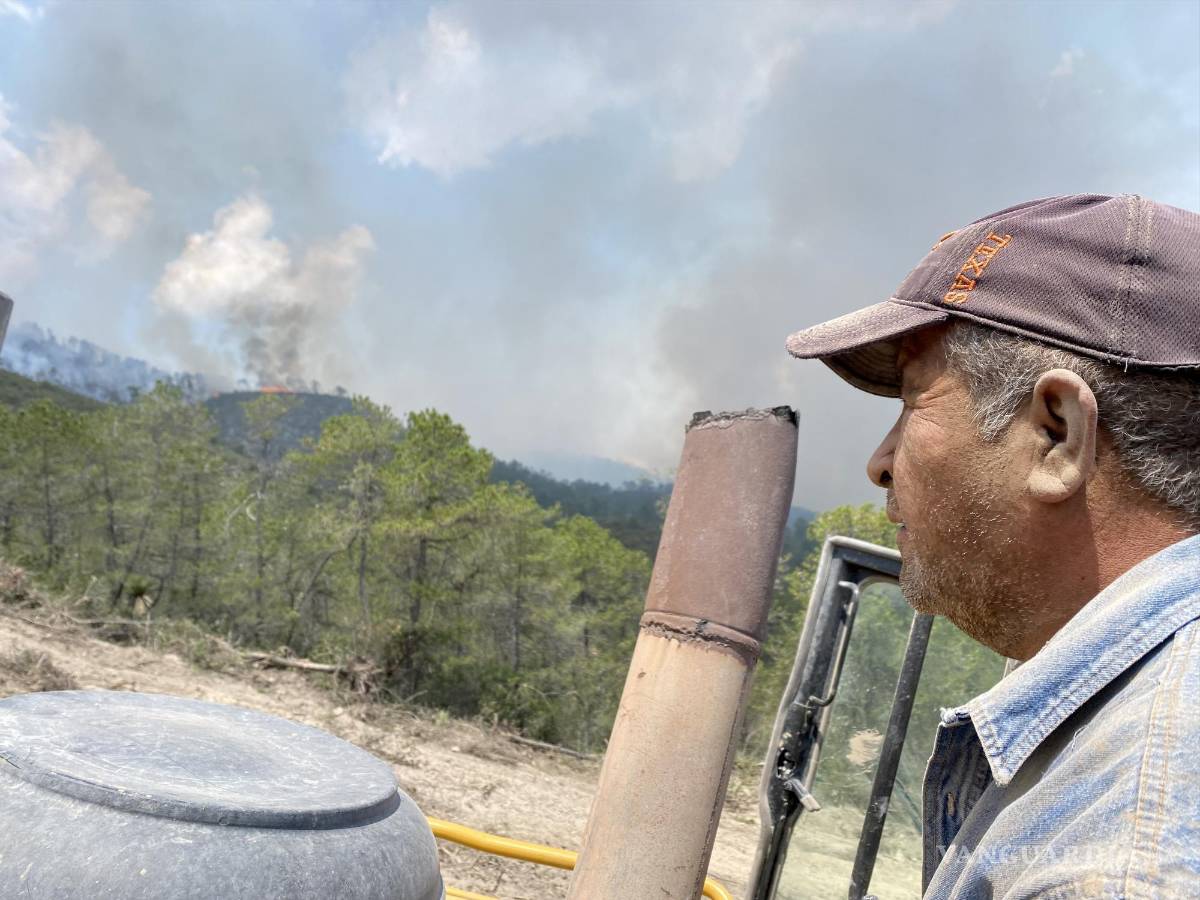 $!Incendio de fondo, el trabajo de los voluntarios y brigadistas.