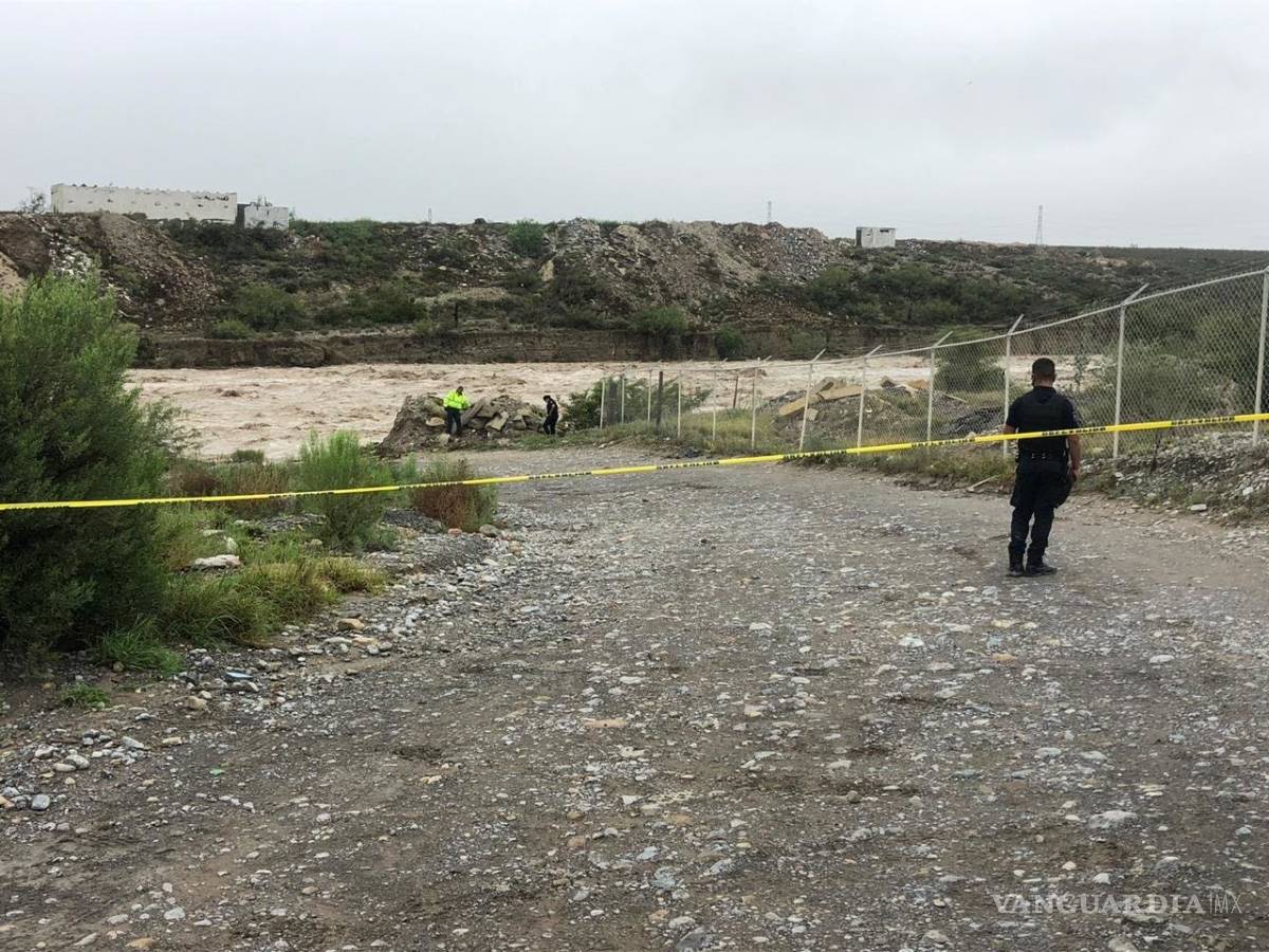 $!Ubican camioneta donde viajaba familia en Arteaga; tres personas siguen desaparecidas
