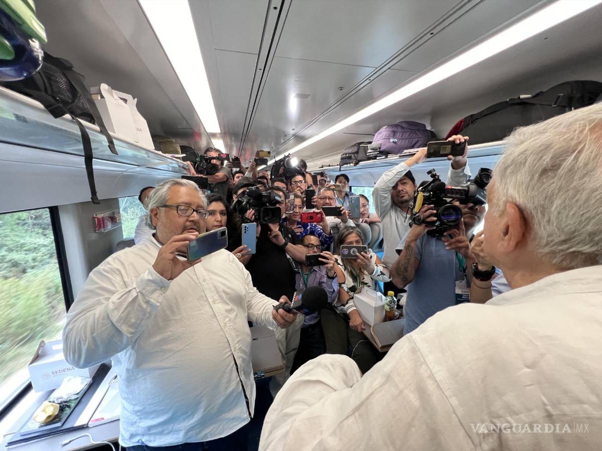 $!¡Como celebridad! Venden en mil 800 pesos supuesto boleto del Tren Maya usado por AMLO