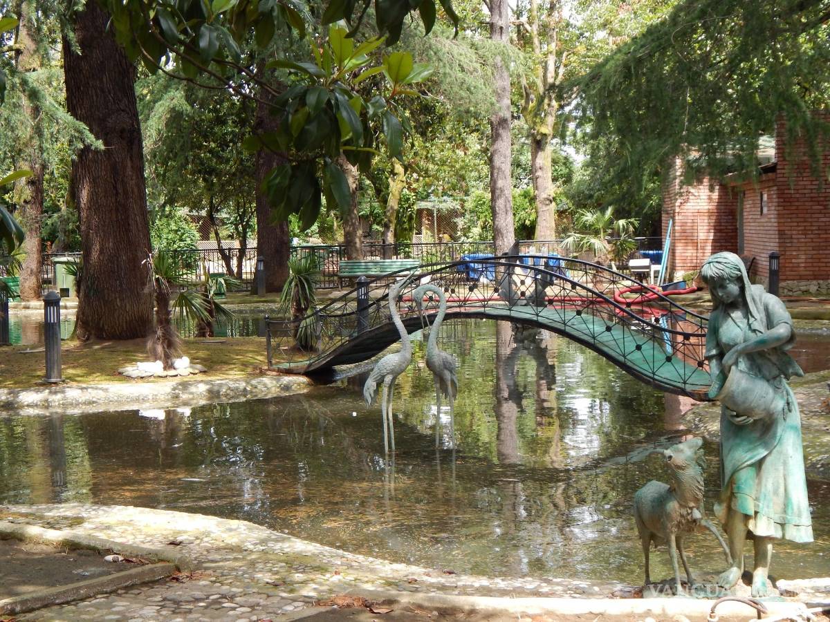 $!Un parque en Batumi. EFE/Misha Vignanski