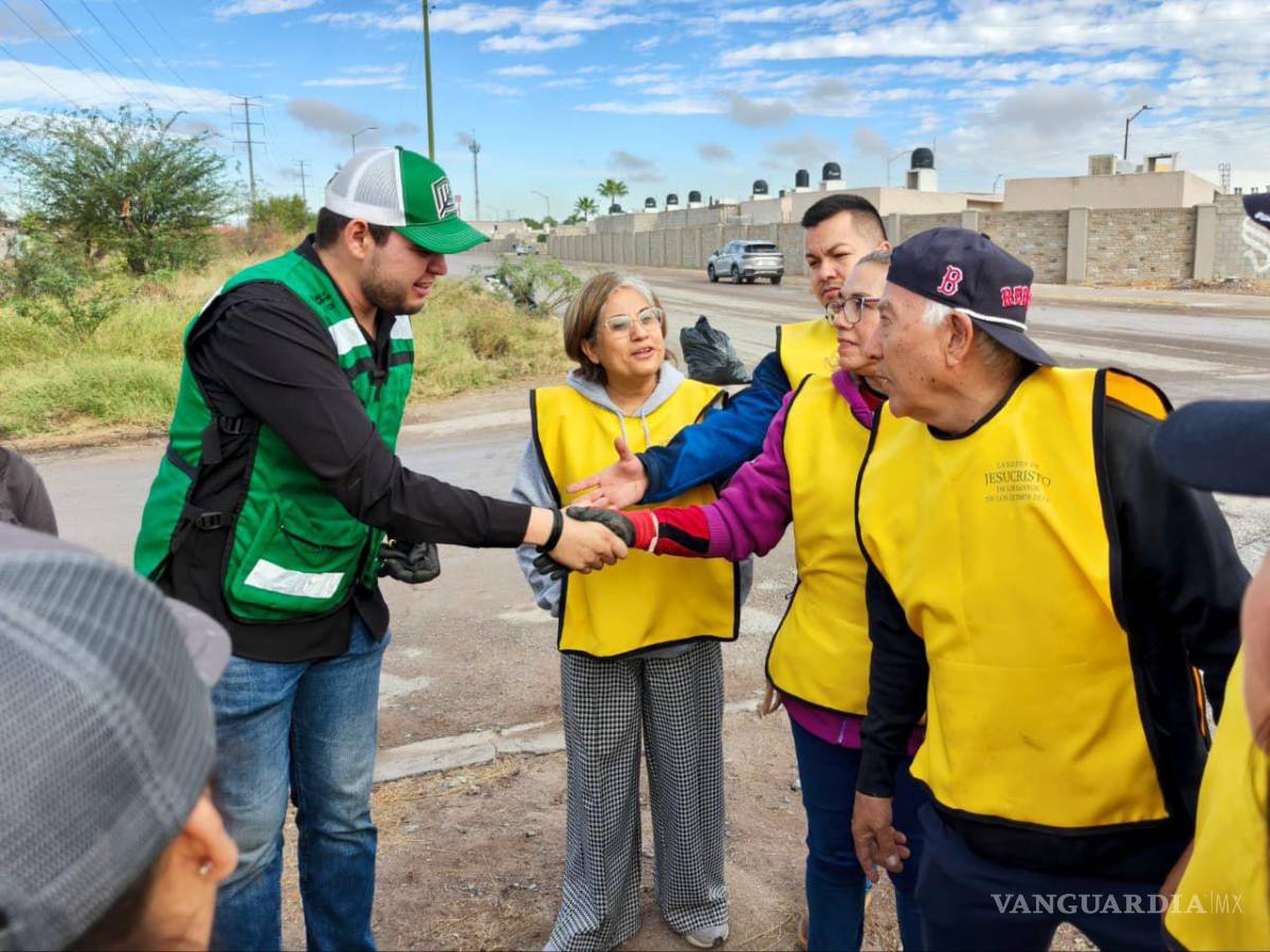 $!Brigadistas ambientalistas avanzan en la recolección de residuos.