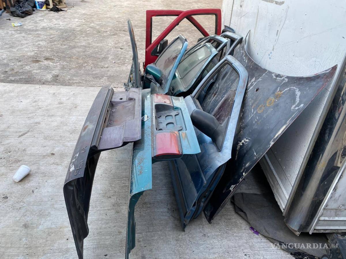 $!Catean quinta en Cadereyta, Nuevo León; localizan autos robados